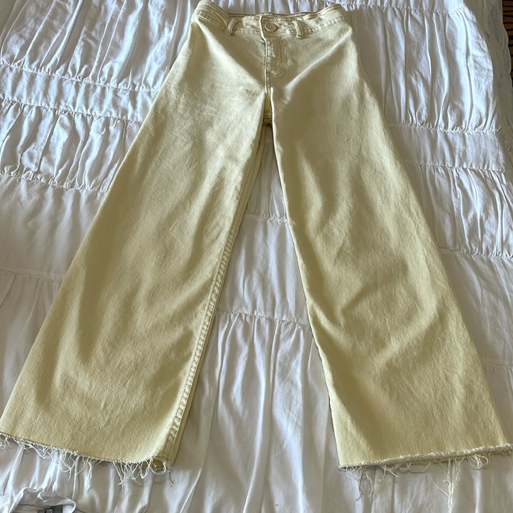 Pastel yellow, kids (11-12) Zara jeans and barely worn.